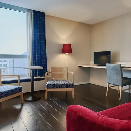Hotel Theater